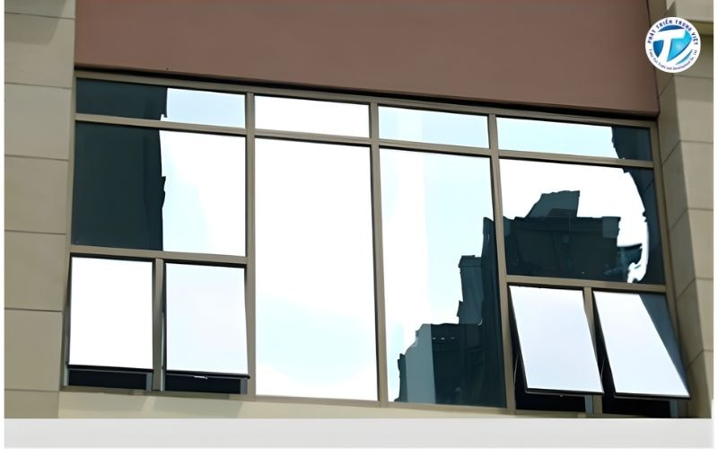 Cần xử lý bề mặt trước khi dán decal phản quang  